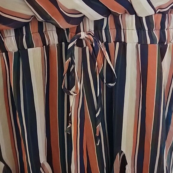 Striped ruffle romper - Picture 5 of 5